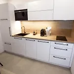 Lara 2 - Free Parking * Piran