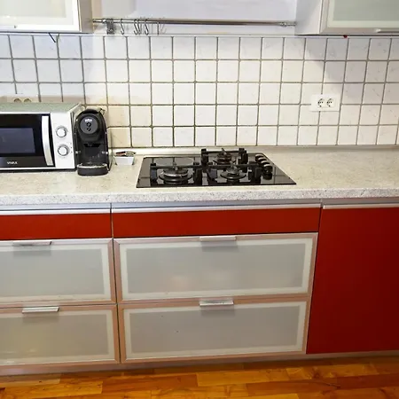 Apartment Lara 2 - With Affordable Parking *