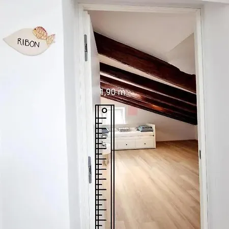 Apartman Lara 2 - With Affordable Parking