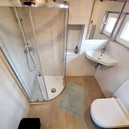 Lara 2 - With Affordable Parking Piran