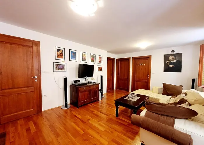 Appartamento Lara 2 - With Affordable Parking Pirano