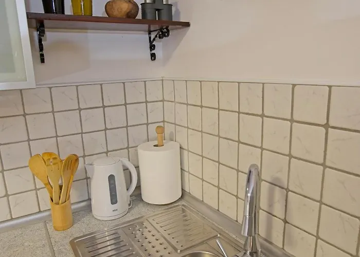 Lara 2 - With Affordable Parking 公寓 *