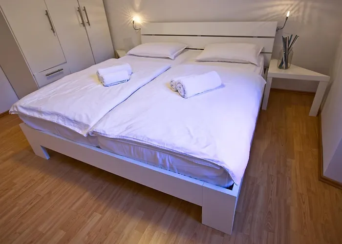 Lara 2 - With Affordable Parking 公寓