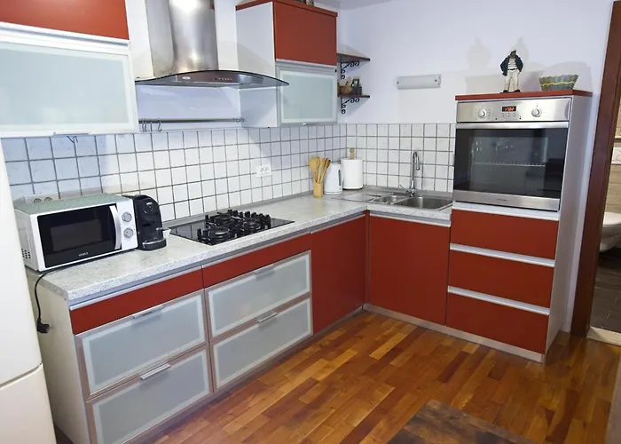 Lara 2 - With Affordable Parking Appartamento Pirano