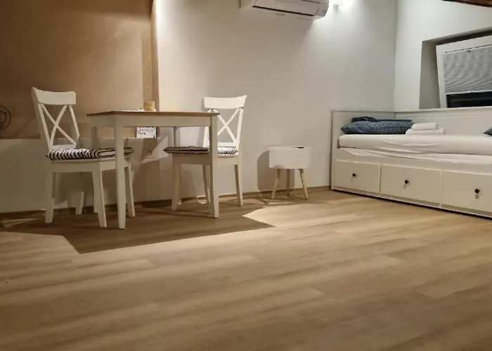 Appartamento Lara 2 - With Affordable Parking *