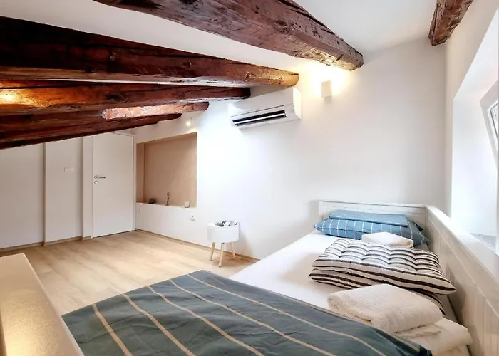 Lara 2 - With Affordable Parking *